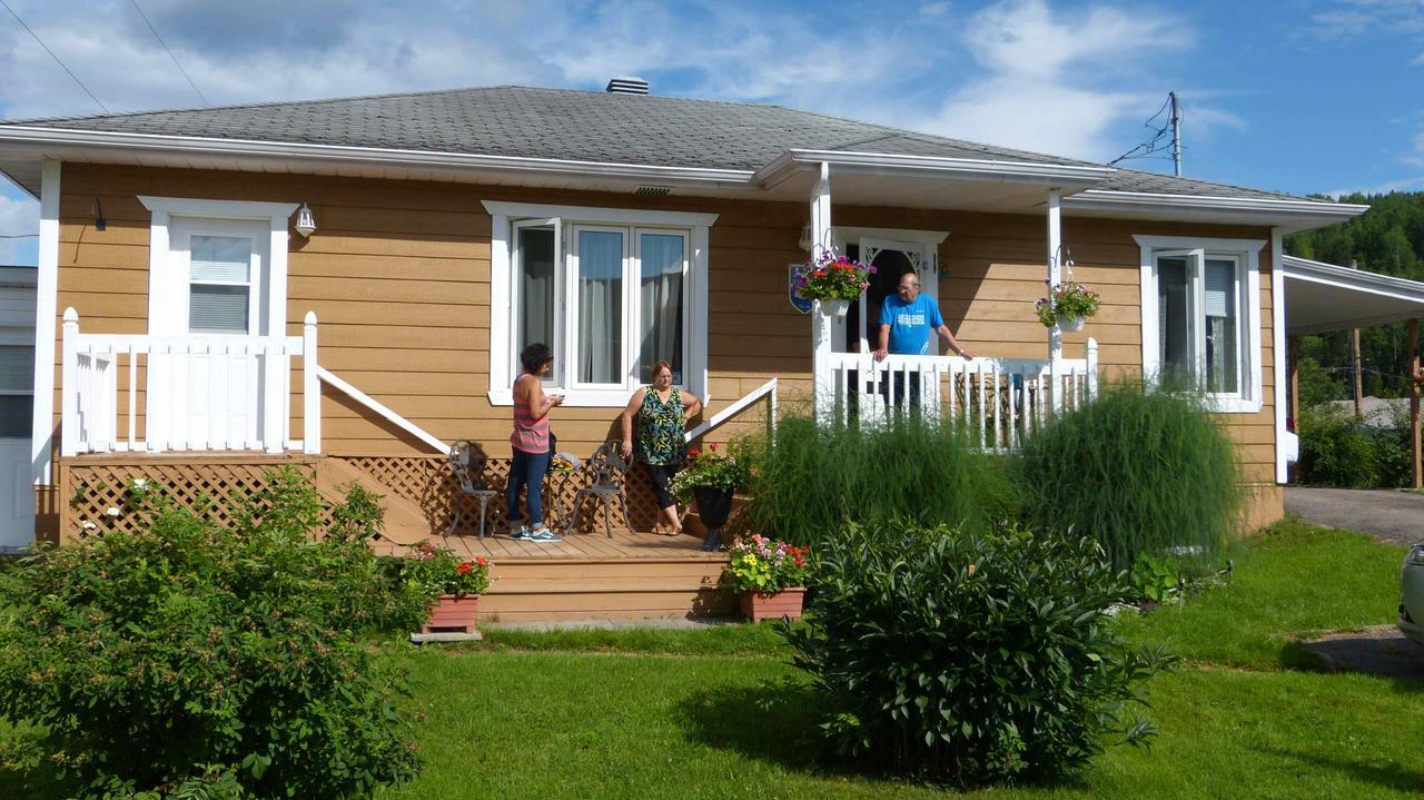 Gîte Marie-Claire Petit-Saguenay Extérieur photo